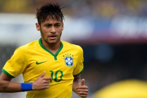 开云体育入口-马赛完胜卡塔尔，范戴克的自我救赎，与足球的无声抵抗