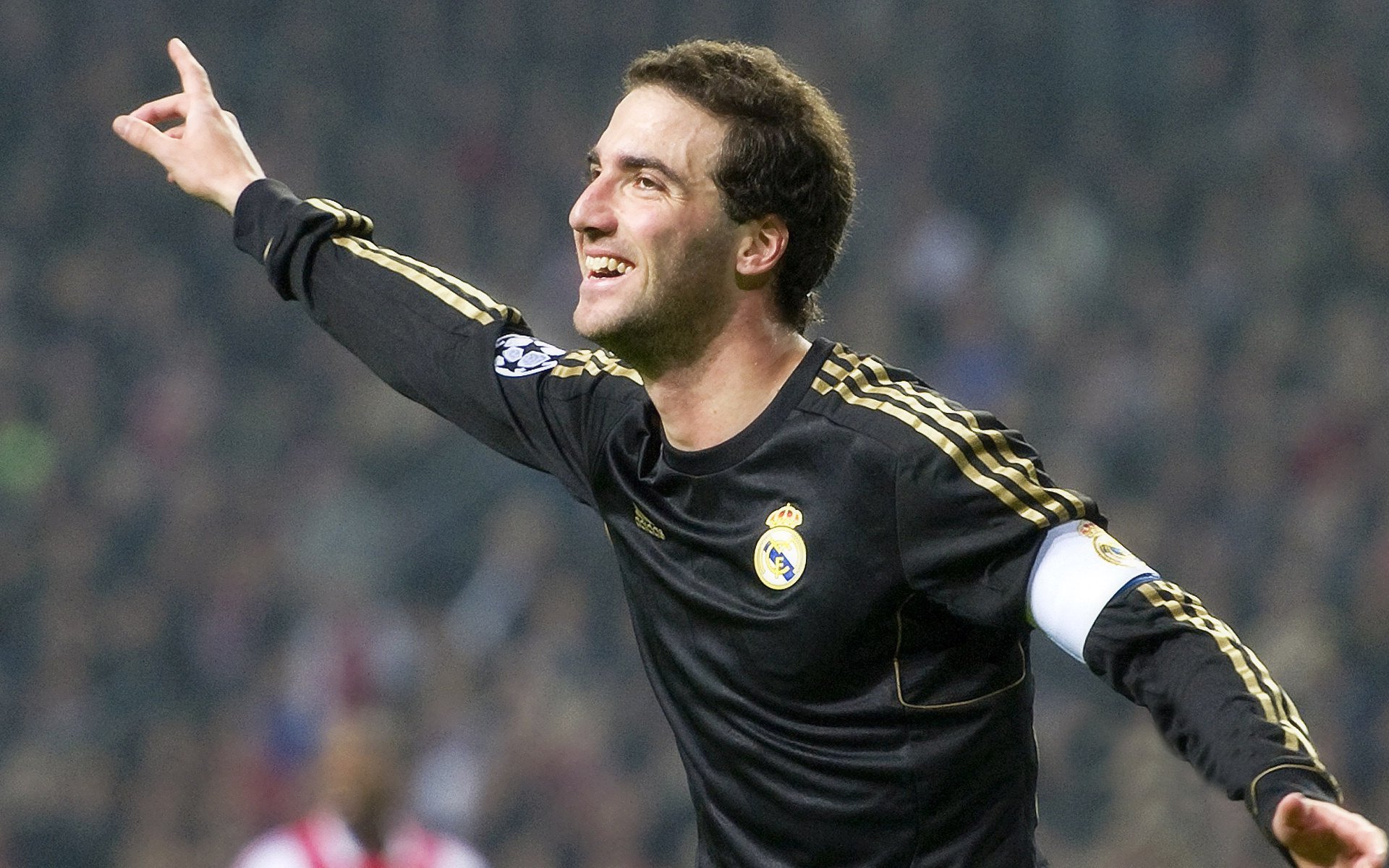 迪马利亚爆发,几内亚收割新西兰,一场足球背后的全球资源暗战