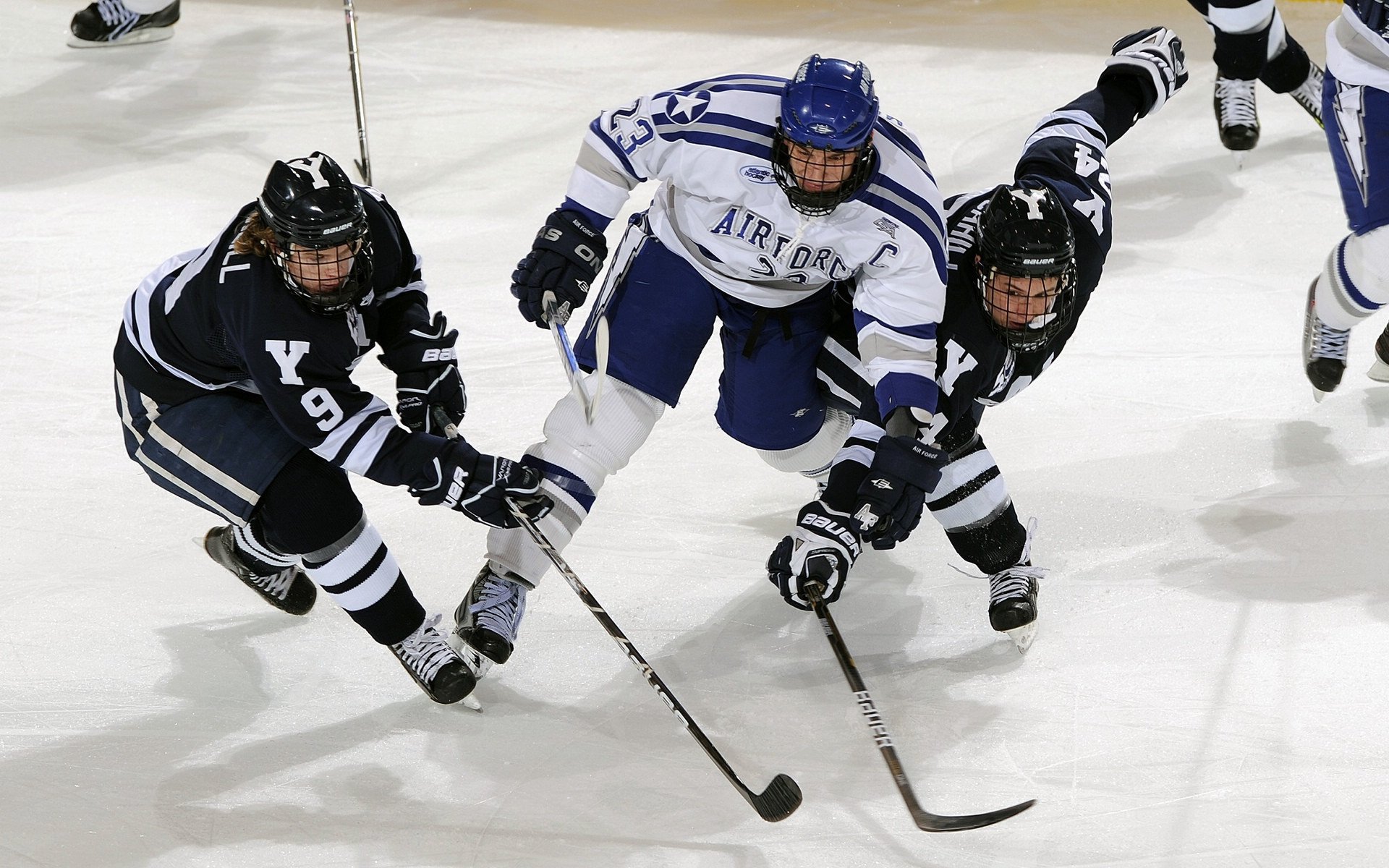 英超争冠之夜，李刚仁全场最佳无争议，亚洲风暴如何重塑百年绿茵秩序