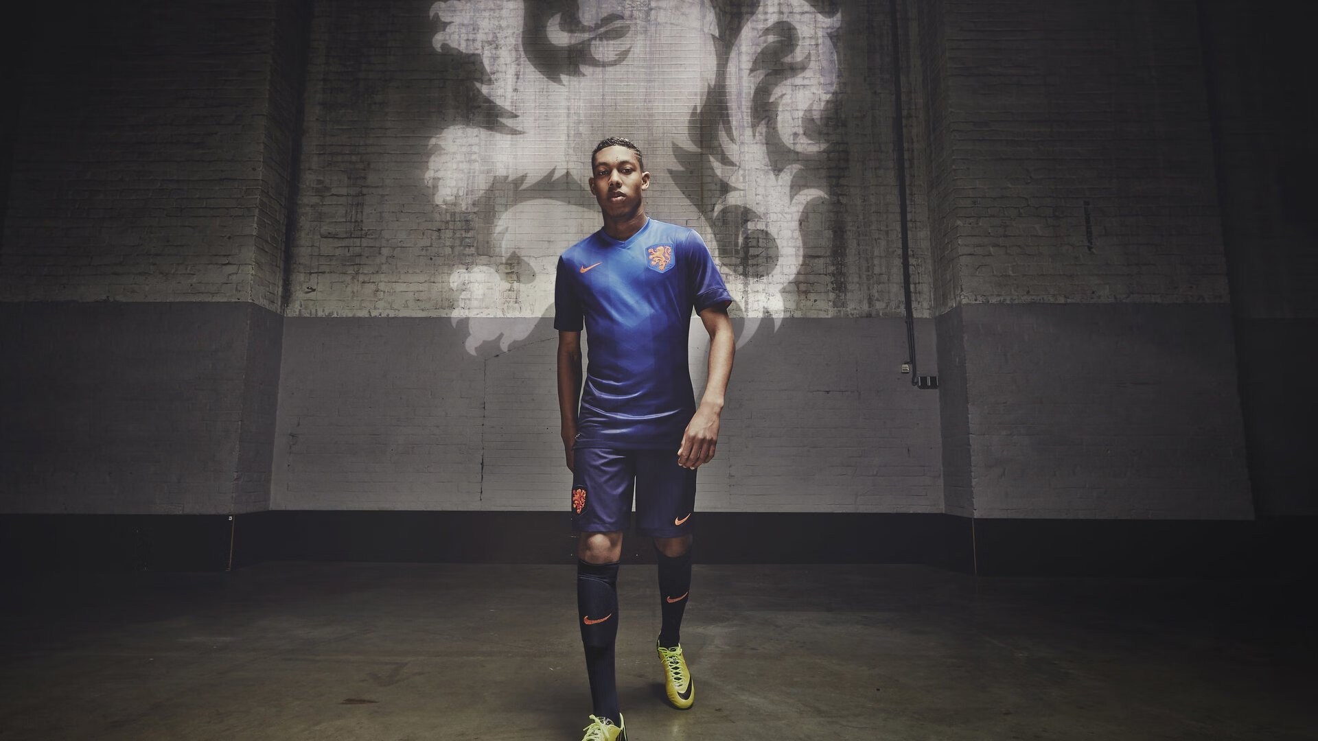 伦纳德惊艳四座，当沉默的利刃切开迈阿密的喧嚣